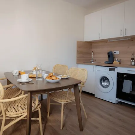 Close To Sanctuaires - Premium Comfort - Easy Parking Apartment *
